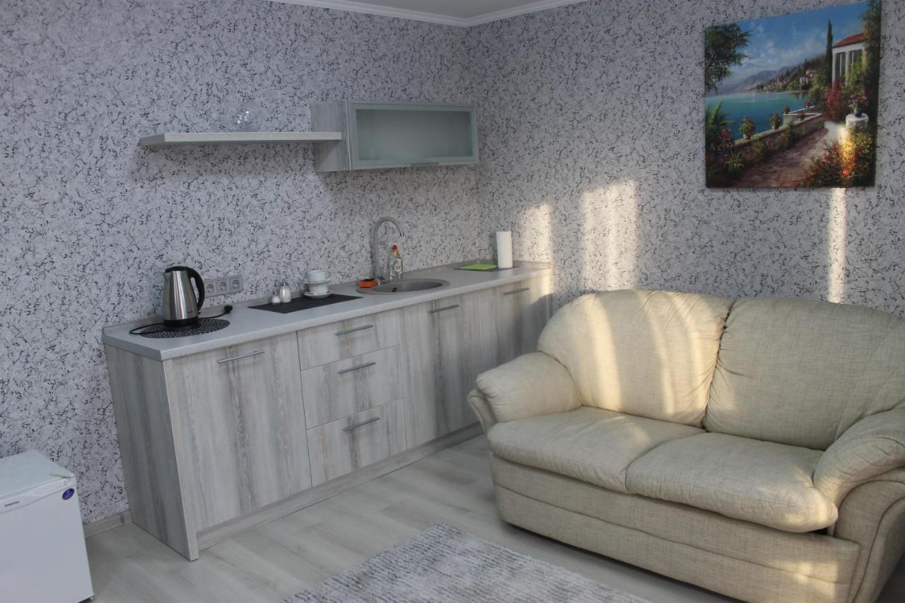 Латориця Hotel Suskovo Екстериор снимка